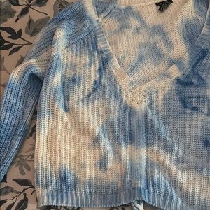 Cozy Blue and White V-Neck Sweater